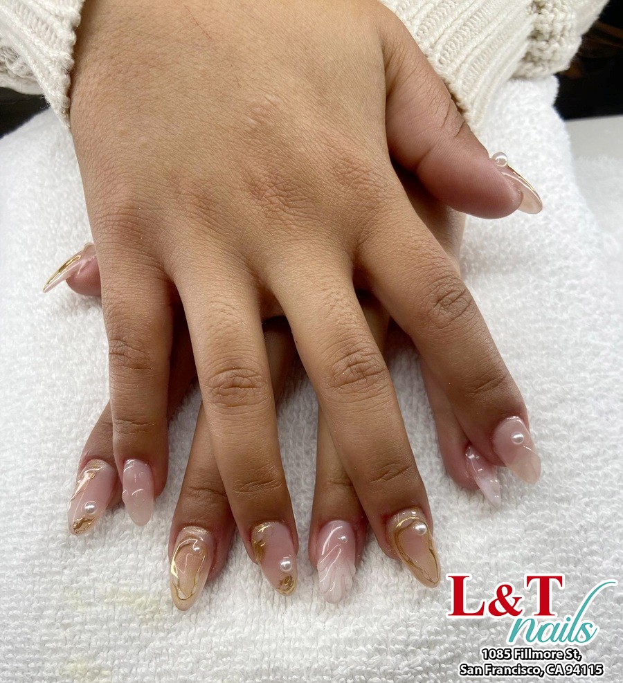 L & T Nails